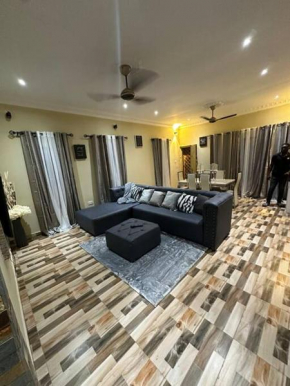 Amc Luxe Retreat